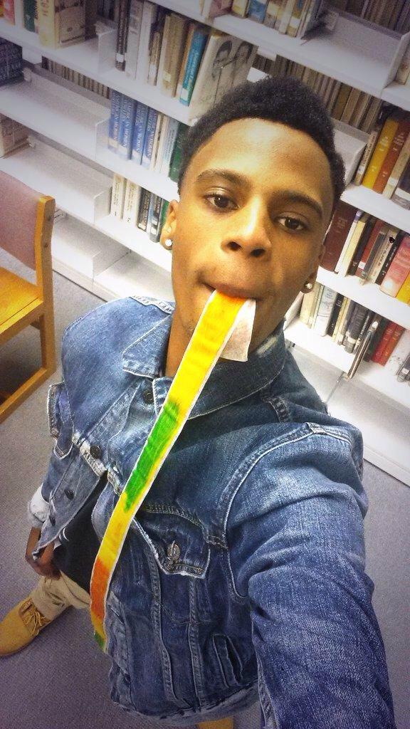 Tyson_Montana's tweet photo. got me sick 😂😂💀💀#typecozy http://t.co/TFhRLBqF6H