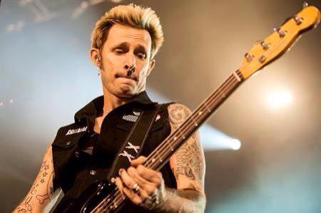 Happy birthday Mike Dirnt you amazing human being 