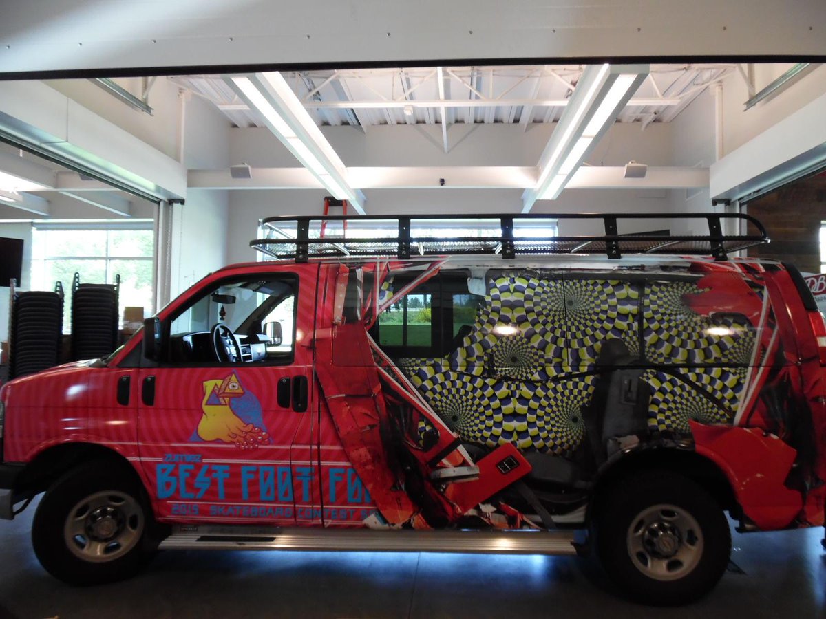 SirGraphic's tweet photo. ZUMIEZ - Best Foot Forward 
#zumiez #vanwrap #fullwrap #vinylwrap #creative #brandrecognition http://t.co/0bvwYylHui