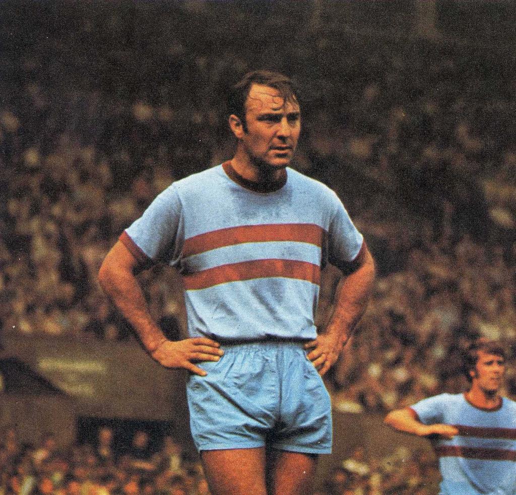 Forvirre Implement Udstyr West Ham United on Twitter: "Everyone at West Ham United wishes Jimmy  Greaves a speedy recovery after he suffered a stroke yesterday.  http://t.co/NgTTqvb69L" / Twitter