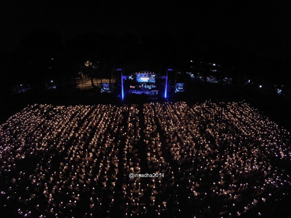 evenesia's tweet photo. "Temaram 2400 Lilin" Mahasiswa Sanana Dharma #jogja |  taken by #Evenesia For #LombaFotoDrone #ICOMsuluh @SuluhMedia http://t.co/jSrE0jmgEy