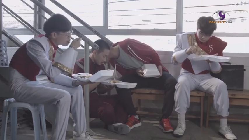 CAPTAINX_BOTH's tweet photo. โอม: กูได้กลิ่นไอ่ปุณณ์ โน่:มึงเป็นหมาหรอ #lovesicktheseries #lovesickseason2 http://t.co/XWGHIgPCQu