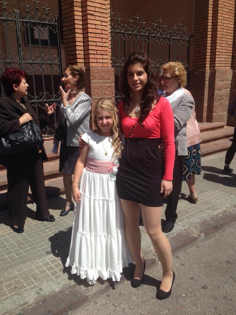 carolsenuy's tweet photo. Mi niña bonita, mi dulce princesa! !!😍 http://t.co/Y2ddrlHtFr