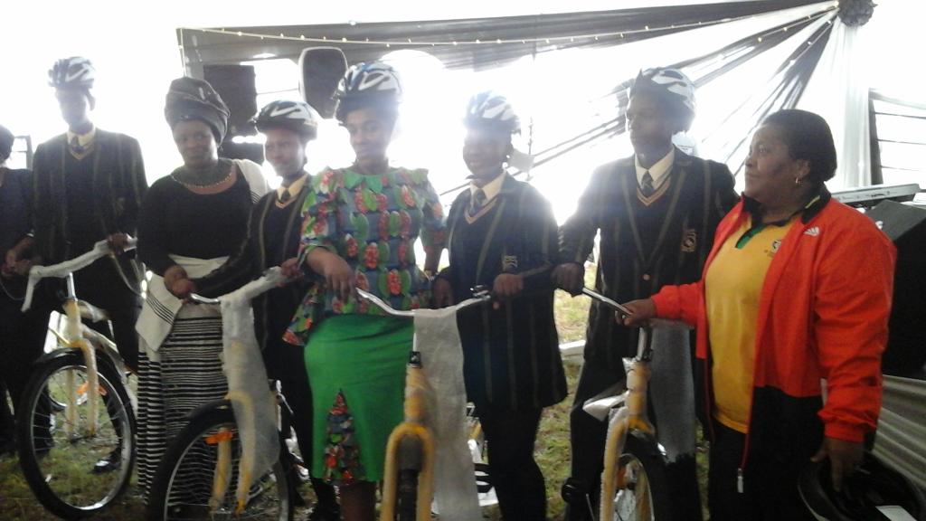 ECTransportDep's tweet photo. MTN handing over bicycles and helmets to school kids with the Deputy Minister and MEC. http://t.co/KHxJxf0weR
