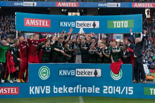 "We gaan voor die beker, voor jou", zeiden de spelers. <a href="/fcgroningen/">FC Groningen</a> draagt winst op aan Dinand makeawishnederland.org/nieuws/fc-gron…