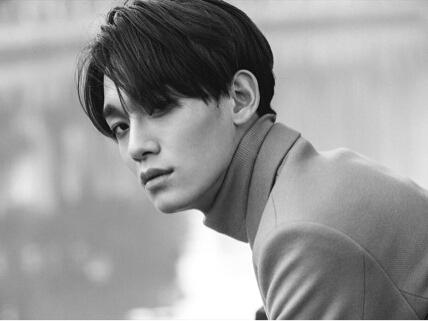___F0522's tweet photo. ::: (CHEN) 本名:キム･ジョンデ　誕生日:1992年9月21日　能力:Lightning(雷)　担当:メインヴォーカル　出身地:韓国大田広域市　ラクダのように長い睫毛と恐竜のような顔が特徴 http://t.co/hzdOE9zugu