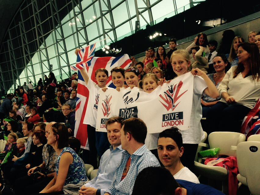 DIVELondon's tweet photo. Massive thanks to our divers and parents coming out in force to support throughout #fdwsLDN #bigscreen #entertainers http://t.co/7cDM97maPv