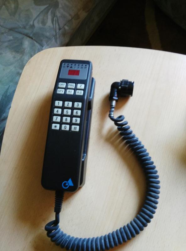 feuerwehrmarkt's tweet image. Biete: #Radiodata (RDN) #FMS-Handapparat mit Statusgeber für BOS Fug 7b, 8b, 8b-1 =&amp;gt; feuerwehr.de/markt/anzeige.…