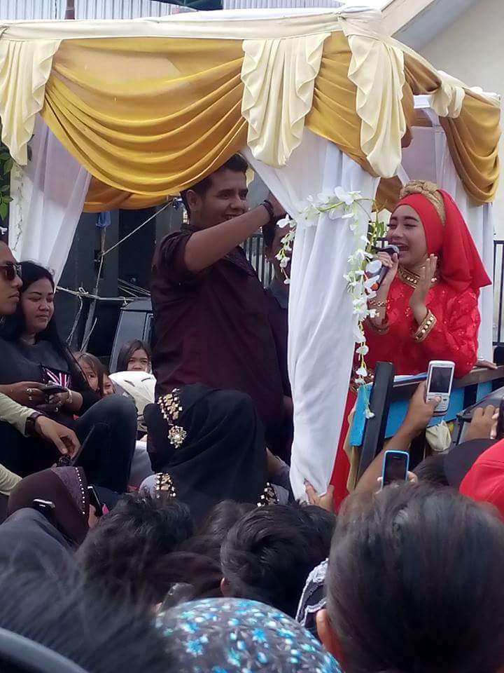 LOVEGAOfc's tweet photo. "@devisibungsu: Si mungil @DA2_Ega anu geulis nu imut nu polos apalah apalaah ๐ #LuragungKuninganJawaBarat #jumpafans http://t.co/w9gXk8K78K