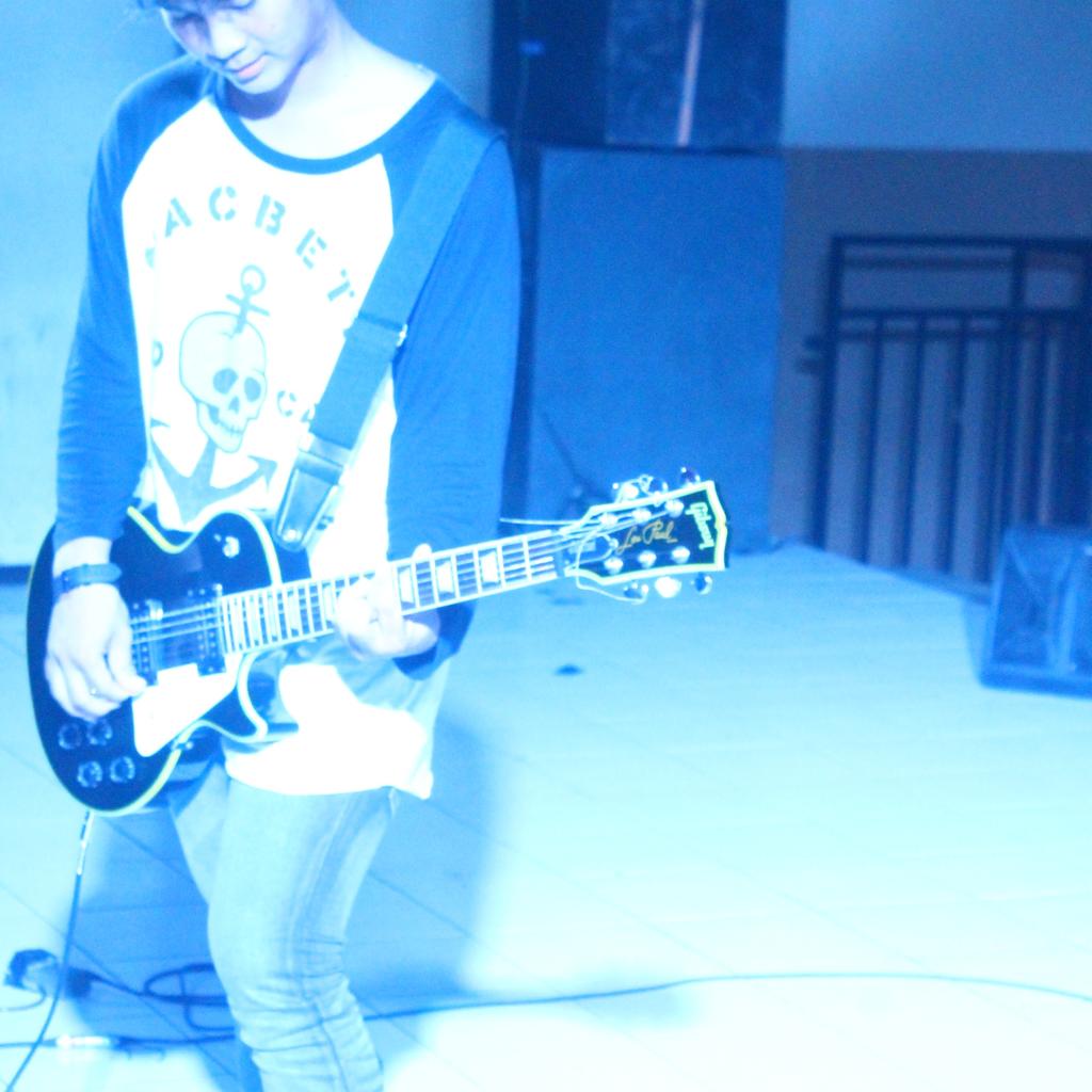 <a href="/SuckOfSincerity/">Suckofsincerity</a>