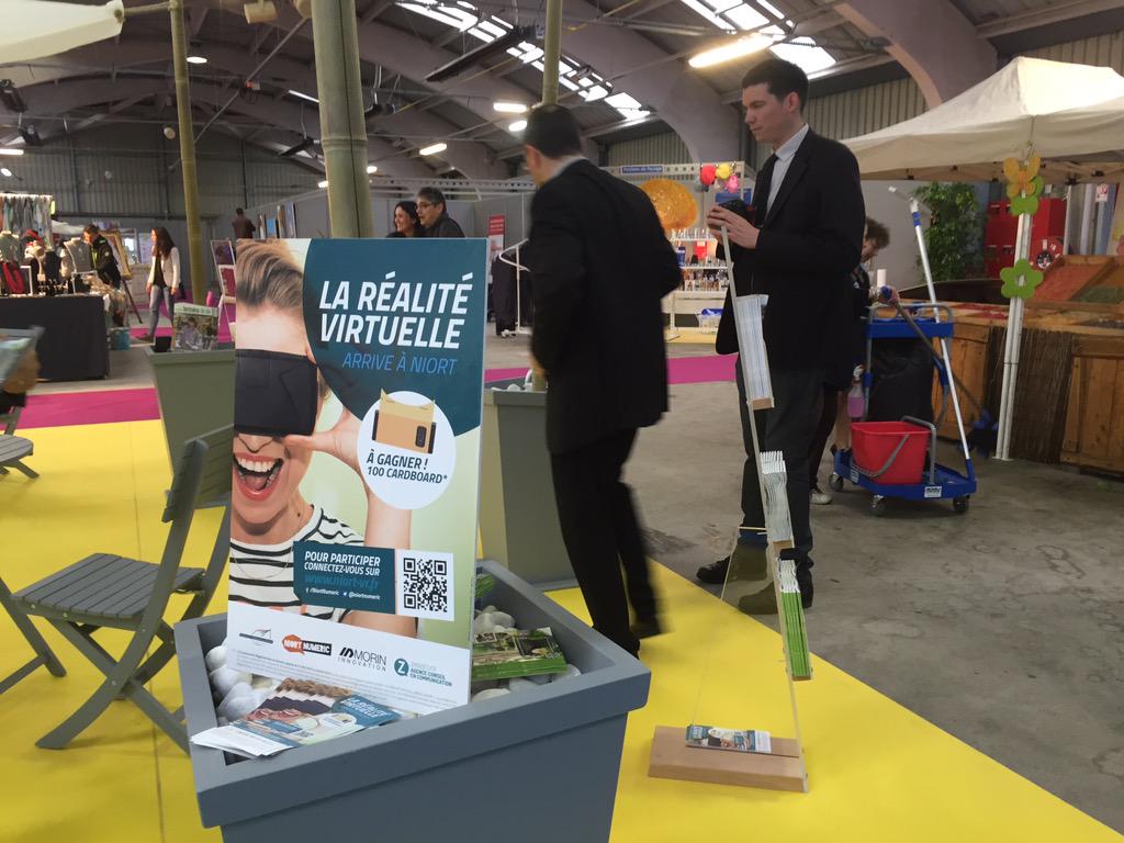 niort_tech's tweet photo. Démonstration de réalité virtuelle sur le stand @NiortAgglo au @salonprintemps, ce lundi, de 14h à 19h. http://t.co/YL34Mlc1L3