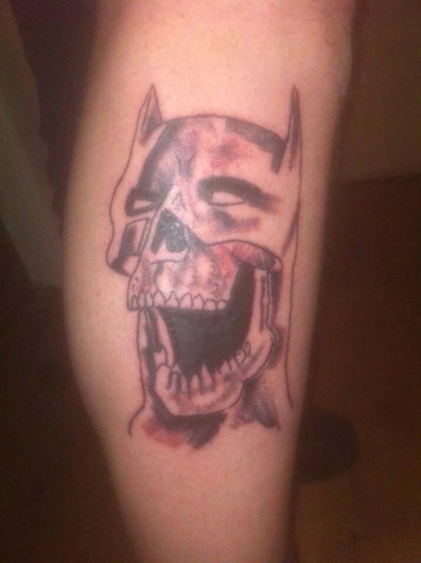 shit_tats's tweet photo. How Batman might look if he was decomposing http://t.co/Aq7hNduyNl