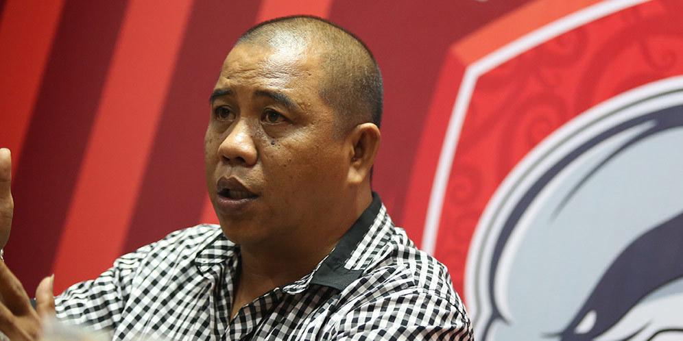 Bolanet's tweet photo. http://t.co/JPiXiJxQbB - 'Menpora dan La Nyalla Seperti Raksasa Ribut, Klub Jadi Korbannya' http://t.co/6xql42xyeK