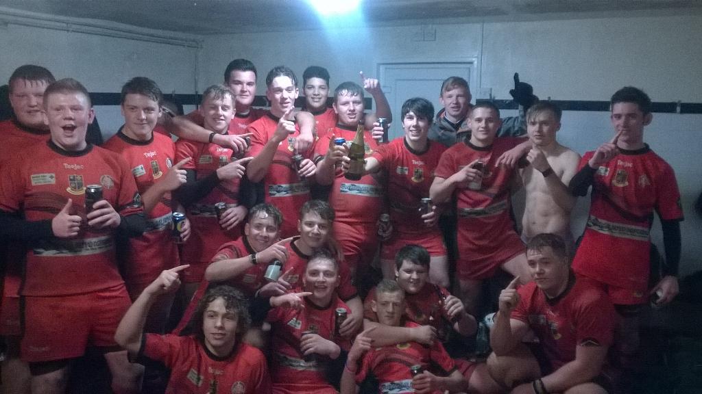Davepowell123's tweet photo. @dragonsrugby please give us a rt. Garndiffaith youth win Dragons league D in our first year of youth. http://t.co/mUgVuWi5cs