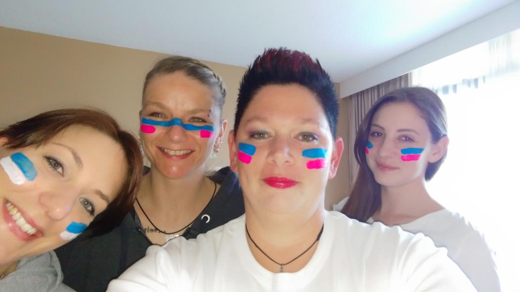 trinity_1975's tweet photo. Los geht's 😀😊 #MarsInPoland @30SECONDSTOMARS @JaredLeto @Athura @Tatt_ii @natalieDoD http://t.co/S9LltA9Z31