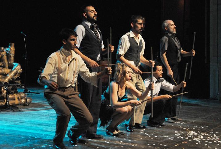 TeIndependencia's tweet photo. URRAKA se presentó anoche en la Sala Mayor del @TeIndependencia  @JuMartinez12 @MarizulMza @FabricioCentorb http://t.co/01m9vq4BM8