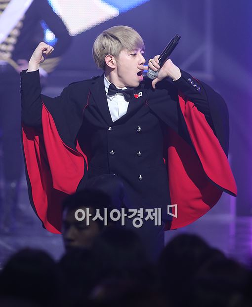 RusDeeps's tweet photo. [PLS RT] TAEWOON HASHTAG B-DAY PARTY

Choose one hashtag you liked the most! Go! Go!

⇓ ⇓ ⇓

https://t.co/iVBL51Jufn http://t.co/sAd7AKc3VP