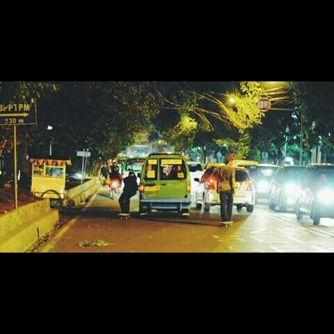 edo_ks's tweet photo. Traffic night🏃 http://t.co/mmvSzmbns6