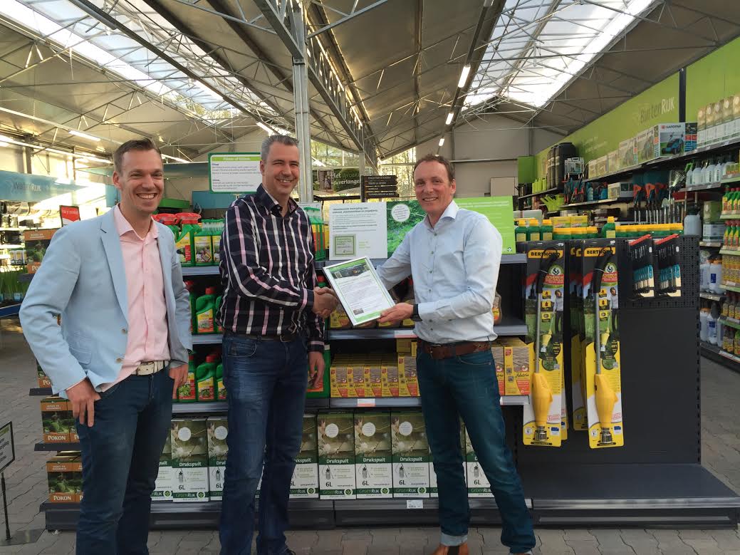 Bestrijding volgens het boekje nu direct naar koper toe! Lees meer: bit.ly/1FKAAMR