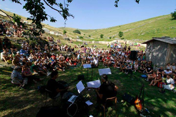 Lessiniapsych's tweet photo. Ok, that's a Location...
HOPE YOU ENJOY
Contrada Valle, Velo Veronese (VR)
#lpf15 http://t.co/UX97vAhtVd