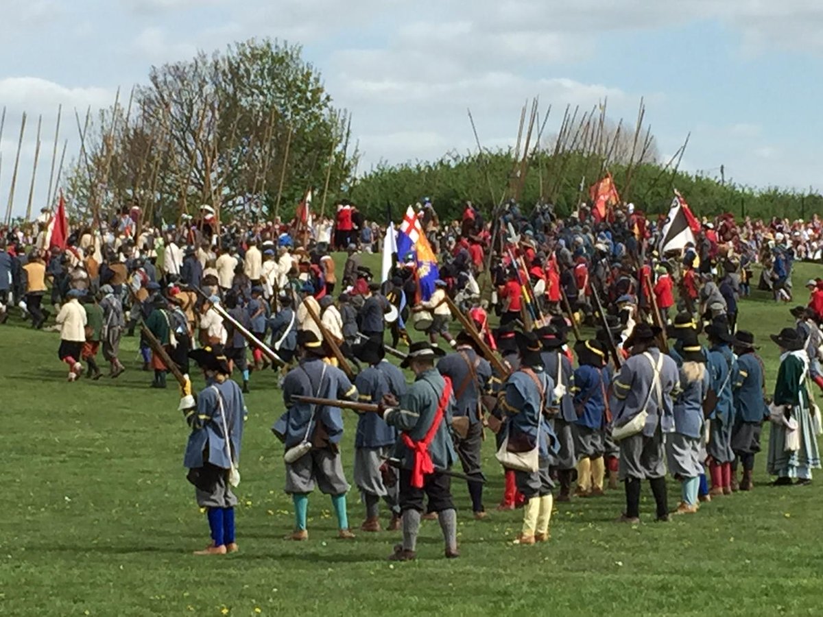 advertisergroup's tweet photo. The Royalists advance http://t.co/ihYrloChlJ