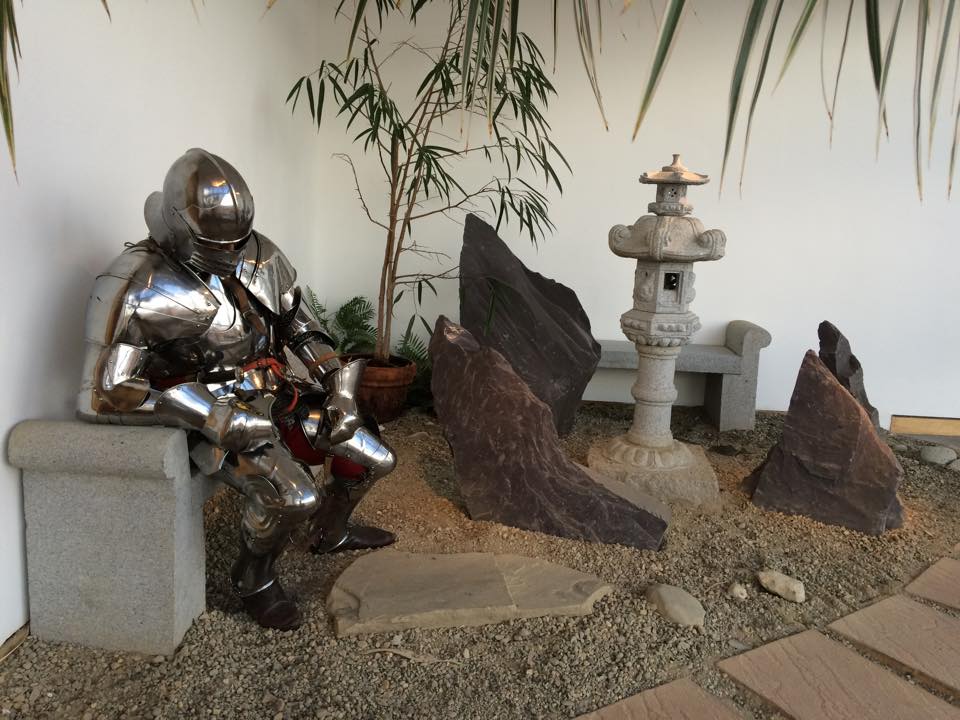 GrumpyKnigh1's tweet photo. I hope we win #MatN2015 with @the_mcguires. I never win anything. #GrumpyKnight #PleaseVote http://t.co/fHeWPkjiuI http://t.co/KCqR6wAL5C