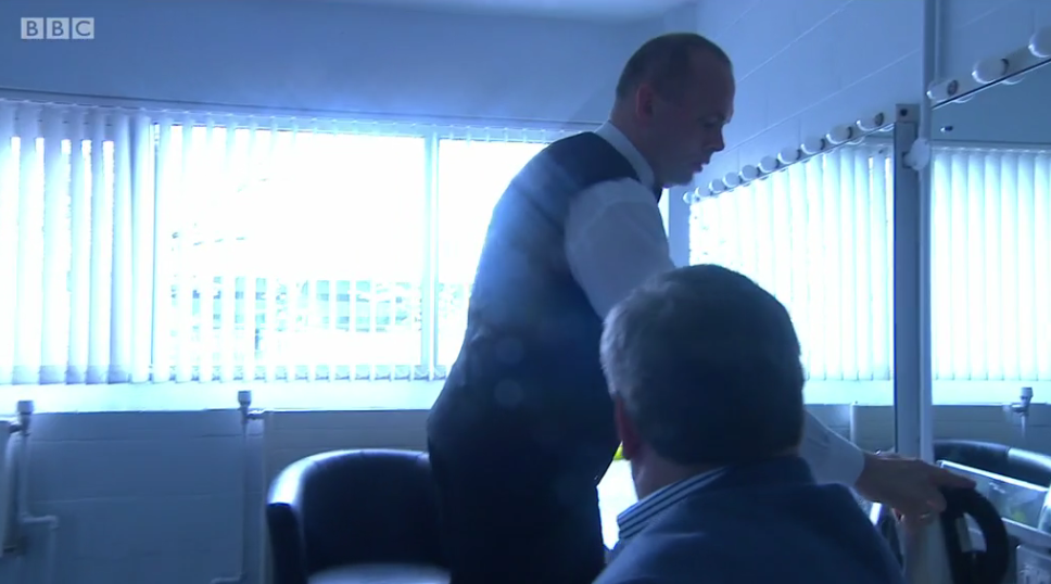 Pop the kettle on. Remarkable start from Stuart Bingham to lead Shaun Murphy 12-9. Live: bbc.co.uk/sport/live/sno…