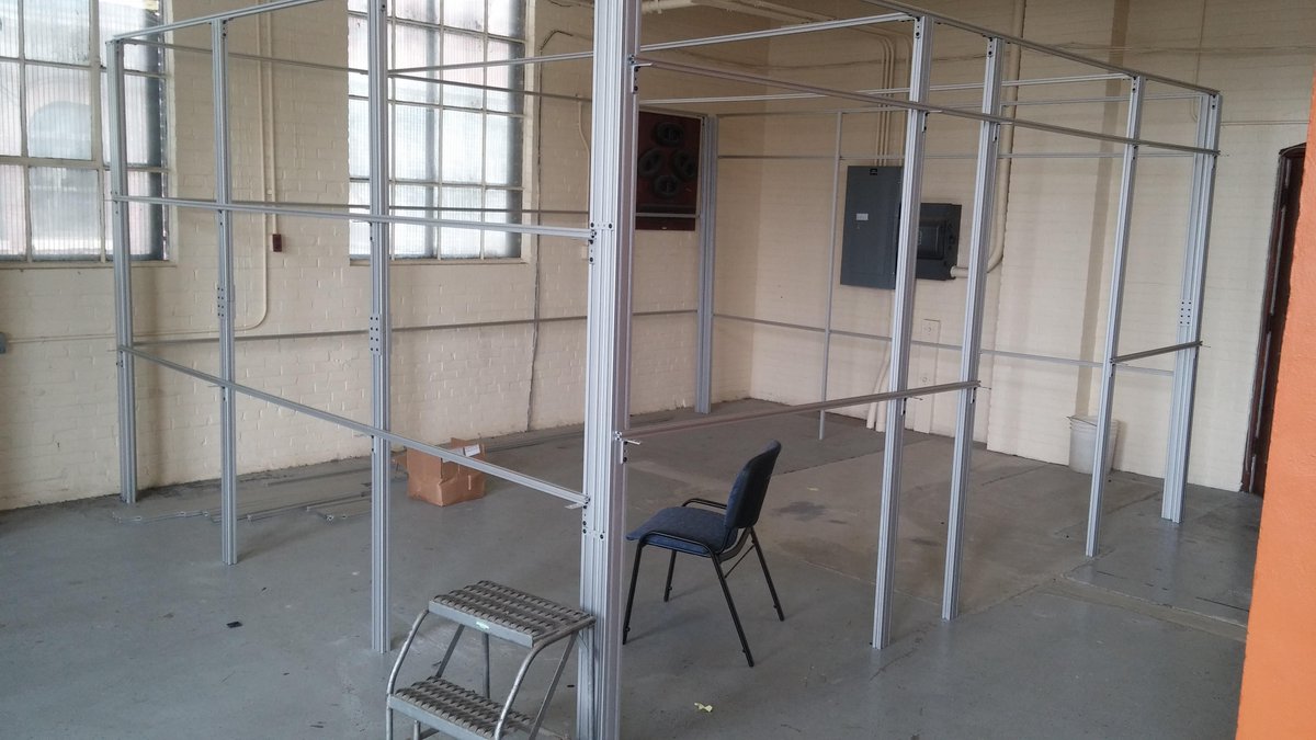 Harris the Robot tweet media