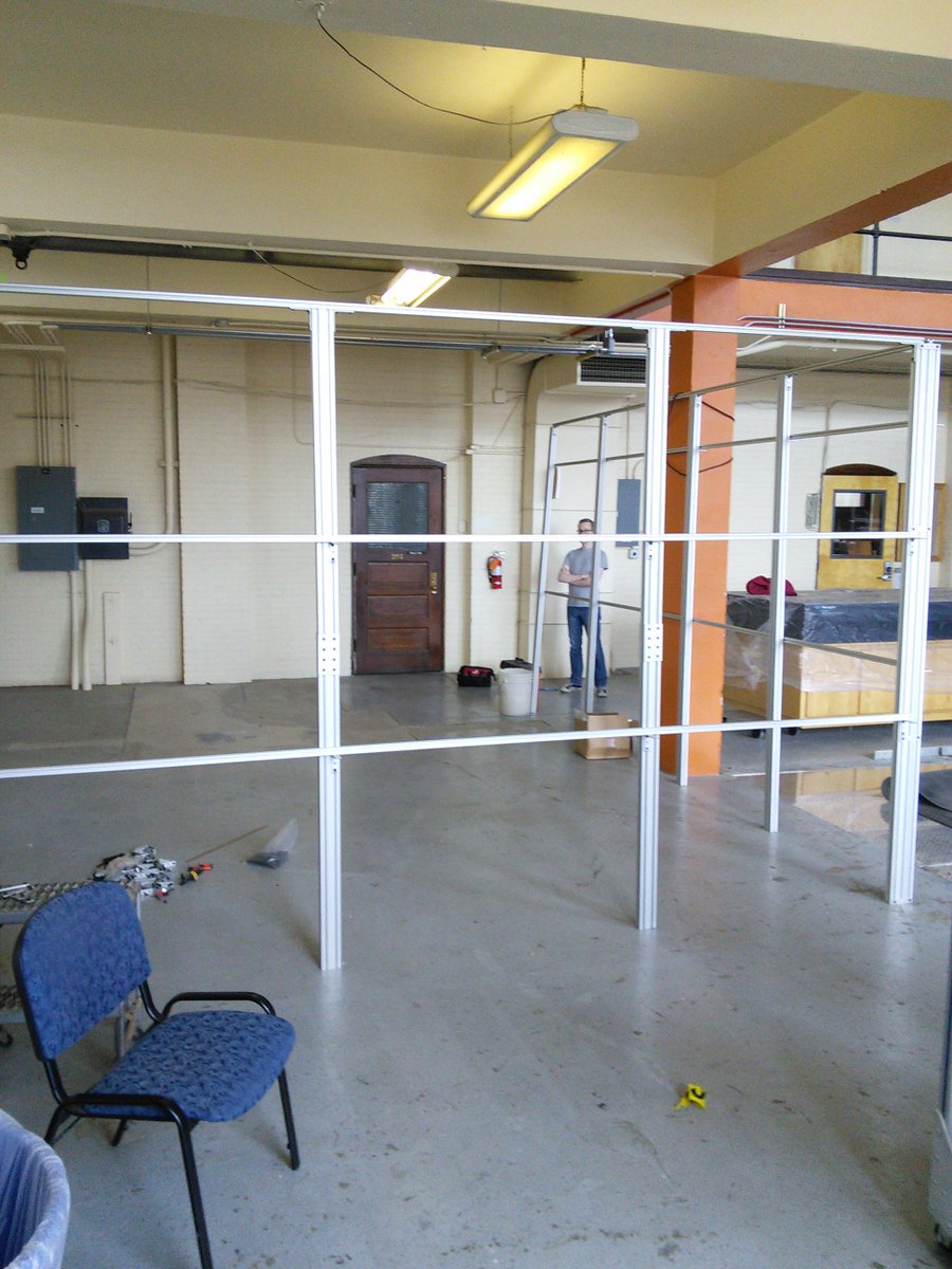 Harris the Robot tweet media