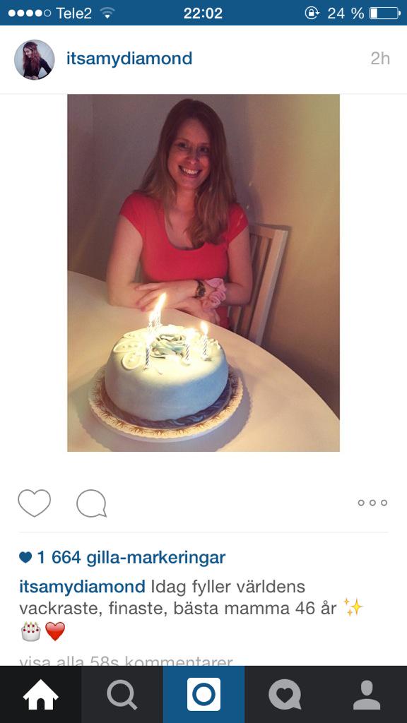 Amandaberggrenn's tweet image. asssså wtf, åldras ingen i amy diamonds familj???? 46??