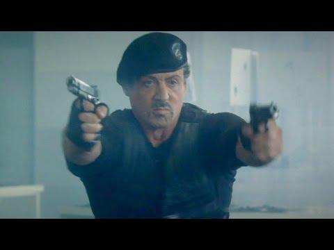 oeilcinefeel06's tweet image. #DemolitionMan (1993) et ... le quasi même ds #Expendables2 (2012) Cherchez les différences ! #ClinDoeilStallone