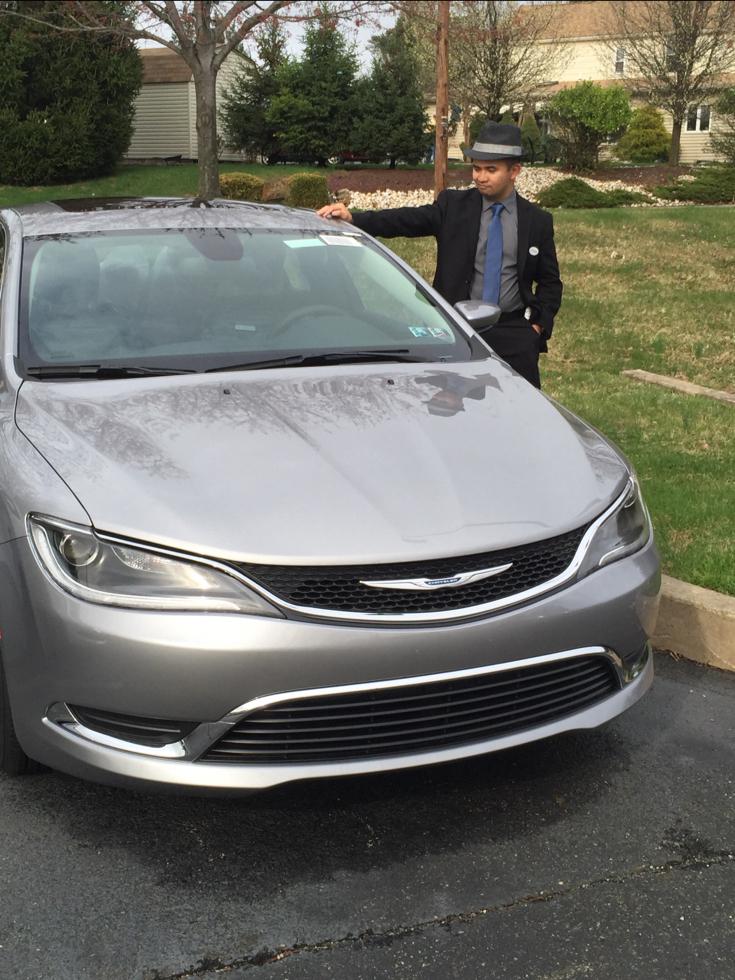 KellyCarDotCom's tweet photo. 2015 .@Chrysler 200 is a KBB award winner! Check out the full article http://t.co/5IHjUkk4fT. #bestsedan http://t.co/6jg8kPZx08