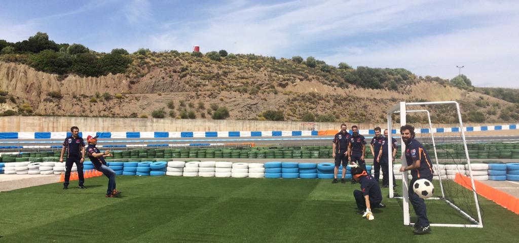 marcmarquez93's tweet photo. No goal! 🙈 :) http://t.co/A1c7QOFg9k