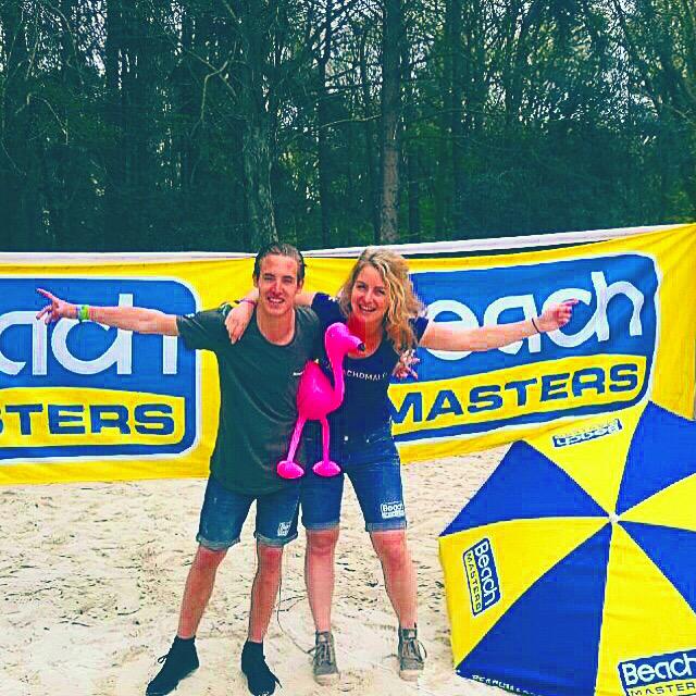 MitchellKarsch's tweet photo. Jou @beachmasters reisleiding team van aankomende zomer in GRAN CANARIA! Wie zien wij deze zomer? http://t.co/nzR3AswFud
