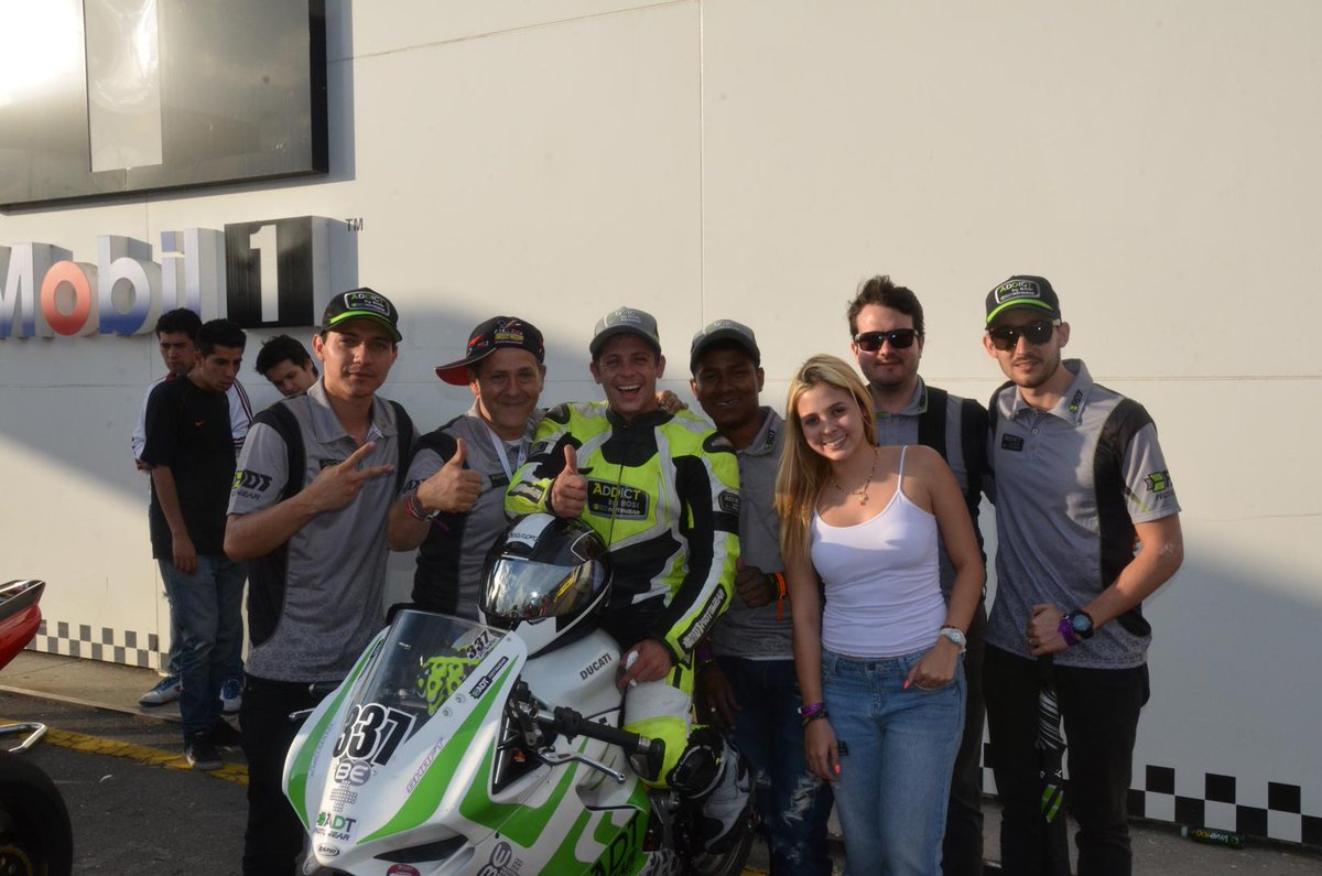 Gracias al #ADTMotowear Team <a href="/salvatoremotogp/">salvatore salamone</a> <a href="/luisapalaciog/">Luisa María Palacio Gómez</a> <a href="/tavoproductor/">Gustavo Perdomo</a> <a href="/addictbybosi/">AddictByBosi</a> <a href="/Fedemoto/">Fedemoto Colombia</a> <a href="/DeportesRCN/">Deportes RCN</a>