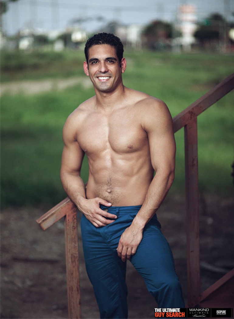 mcallencofc's tweet photo. Help Robert become the Men's Health Ultimate Guy. Vote now! #MHGuyContest http://t.co/DoiT6pFDOo http://t.co/TnVqB9rT5s