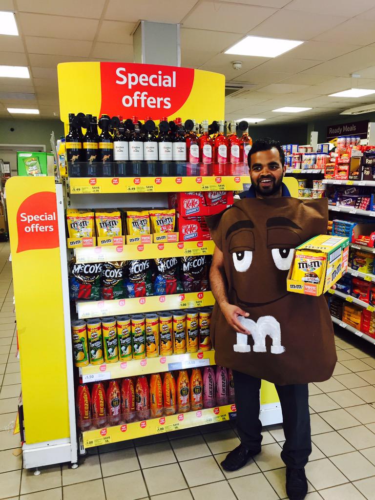 #r18tt m&amp;ms promotions at barnacres! <a href="/hmpilling/">Hannah Barnes</a> <a href="/davemcculla/">Dave McCulla</a> @haydentotty102 @bobbycallow