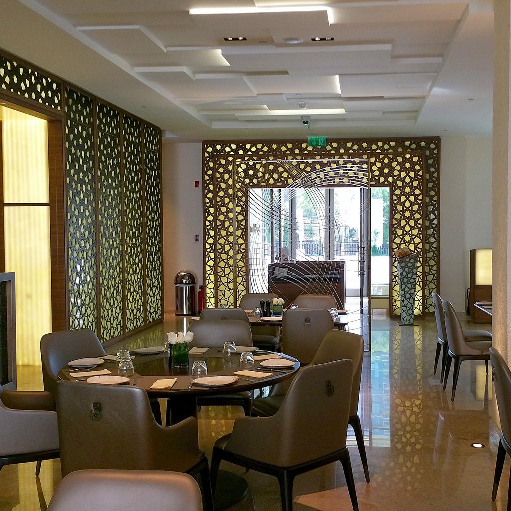 UaeInsider's tweet photo. Seven Sands @Seven_sands for  gastronomic pleasure inspired by the rich culture &amp; history of the UAE #uaeinsider #uae http://t.co/IGqzuQqPcj