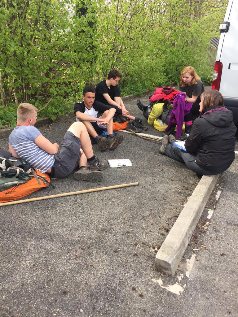 TrentWgSO's tweet photo. @DofeTrent debriefing @trentwingatc cadets after completing @DofE Silver Exped. Amazing effort in all weathers ☀️☔️ http://t.co/3A8Vly1Ut5