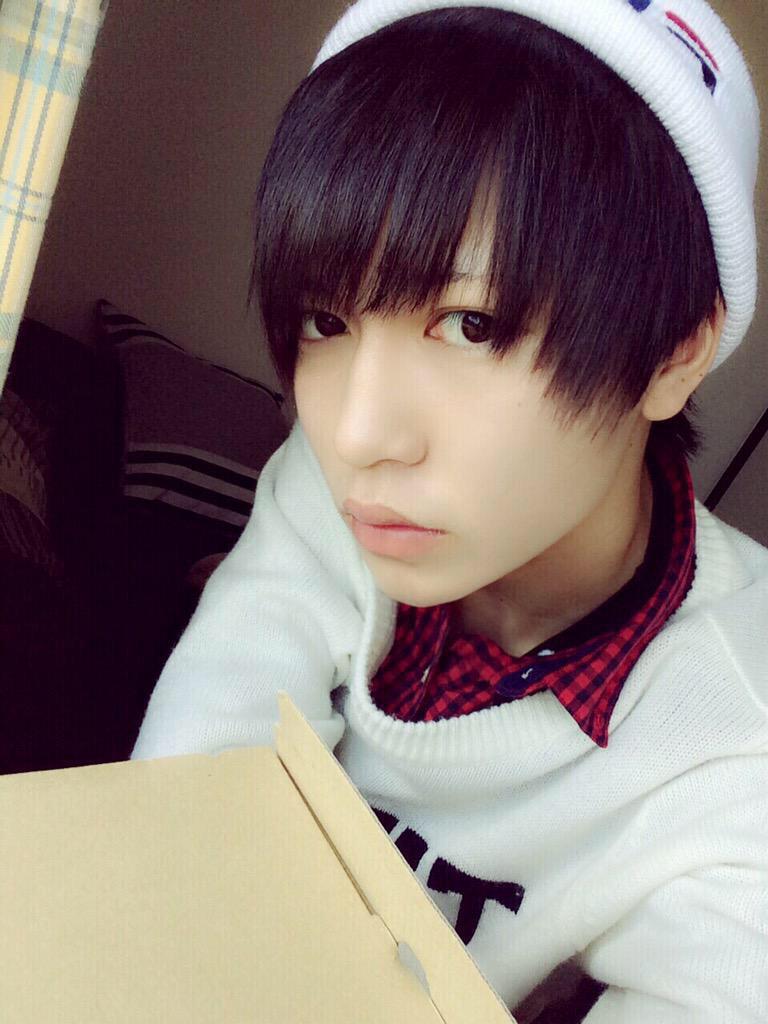 可愛い かっこいい自撮りbot 名前 きり さん Kr9 かっこいいと思ったらrt Rtしてくれた方で気になる子紹介 フォローしてくれた方で気になる子紹介 Http T Co Xgn81czbgu Twitter