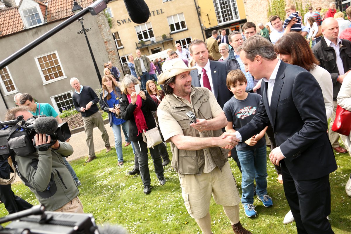 Edgar_Phillips_'s tweet photo. #BraddockHunt #DavidCameron #CreamTeaParty #GE2015 http://t.co/sB1oSHXePu