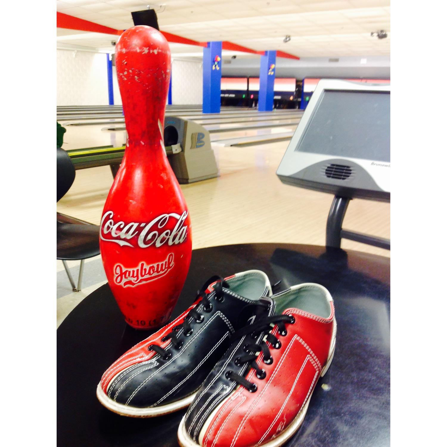 Ten pin bowling hotsell shoes for sale
