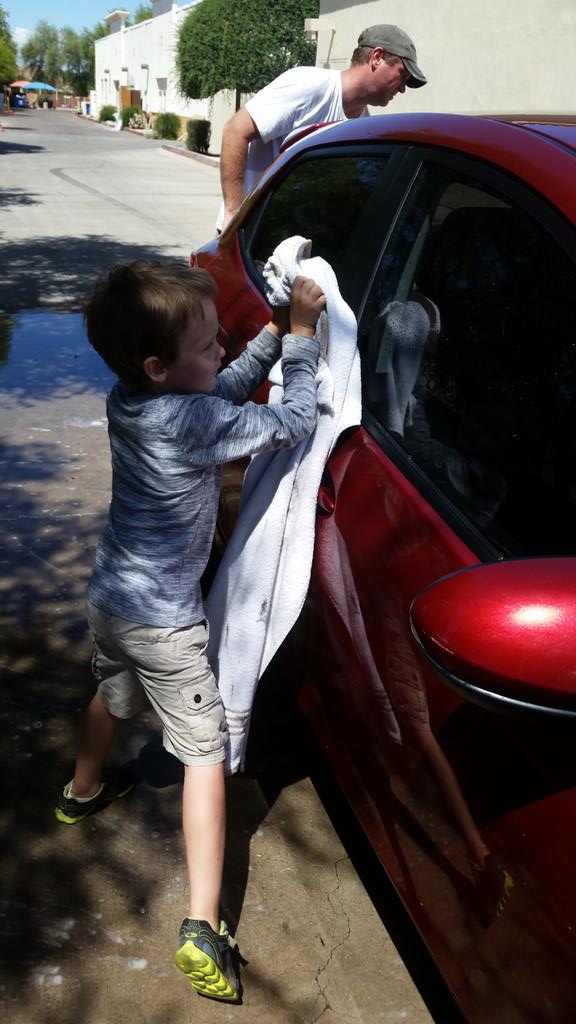 CACforAutism's tweet photo. Had a great car wash!  Thank you Arizona! http://t.co/q3Hu930XBv