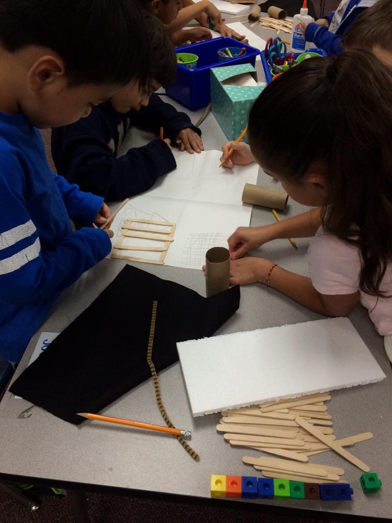 SucreClass's tweet photo. @SucreClass #MemorialBobcats. Starting our UBD projects. Understanding By Design.#bobcatscan http://t.co/xFPCnJvzOx