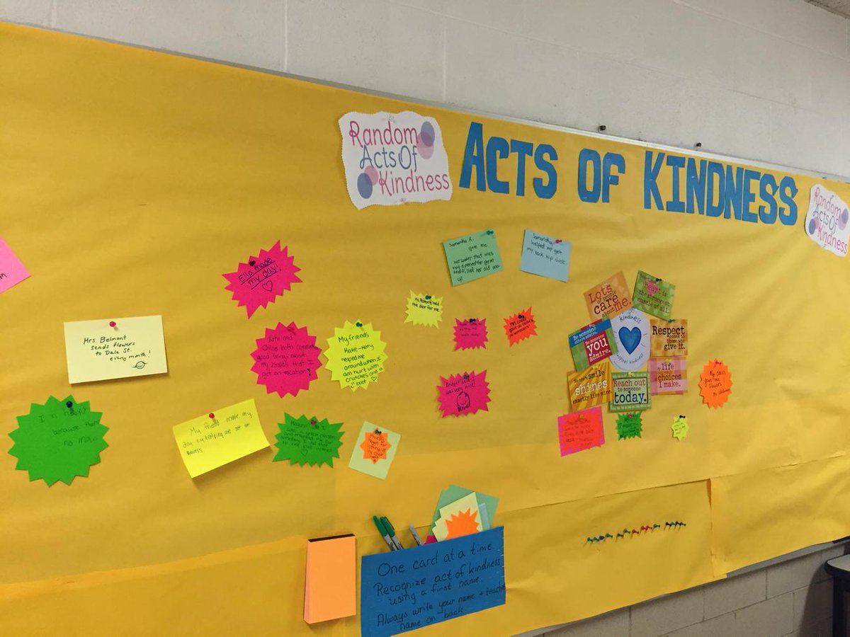 KcaveKim's tweet photo. 19 Days of Kindness started at Dale today. We Challenge you to SMILE as much as you can!😃#beproudbedale#medfieldps http://t.co/gW4AJp5EOe