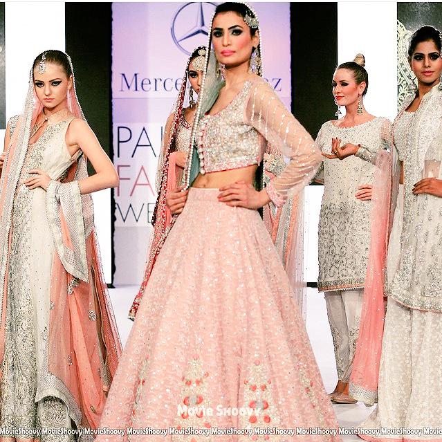 zainabchottani's tweet photo. #PFWDOHA #zainabchottani @MercedesBenz http://t.co/L9CwnjbPCq