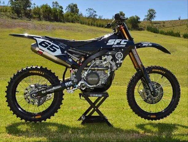 PostsbadCross's tweet image. Magnifique la yam👌💨