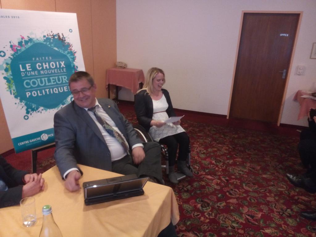 CentreGaucheVS's tweet photo. @Maudtheler dit plein de bien de Raymond Borgeat, président et candidat @CentreGaucheVS aux #EF2015 ! http://t.co/FG7MEFRyfc