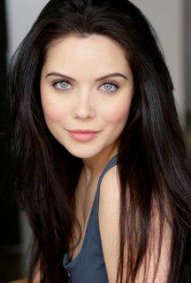 Happy Birthday to GRACE PHIPPS (FRIGHT NIGHT, VAMPIRE DIARIES) who turns 23 today 