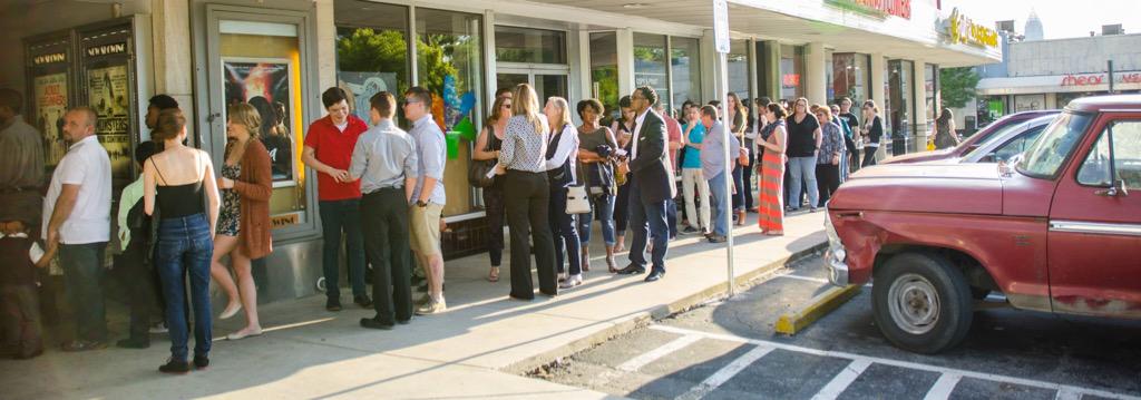 GetHorns's tweet image. #waiting #stopdate #premiere @PlazaAtlanta . Check it out online tomorrow, #CincoDeMayo @ getthehorns.com.